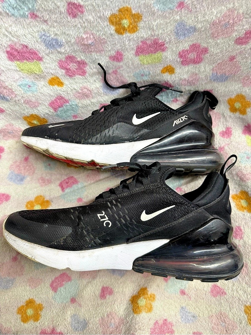 Nike Air Max 270 US 10 Sneakers